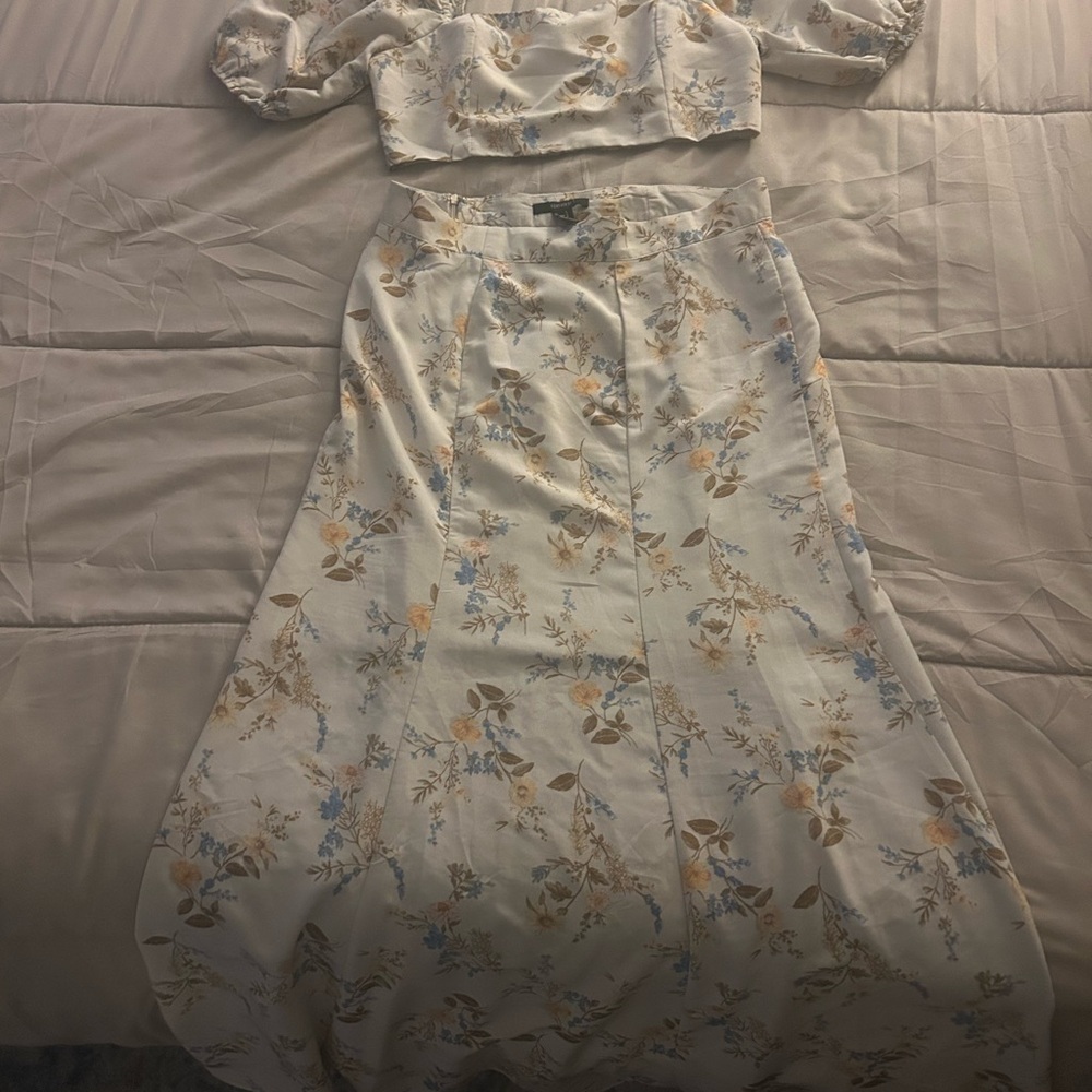 Forever 21 Floral Print Skirt